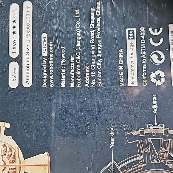 Perpetual Calendar - Picture 10 of 11